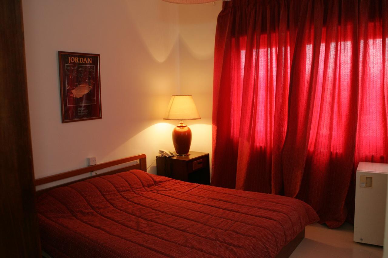 Dove Hotel Amman Bagian luar foto